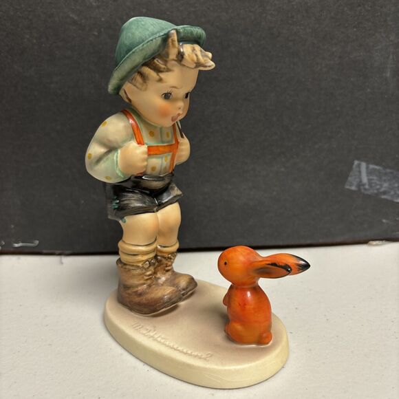 Goebel MJ Hummel Figurine Sensitive Hunter Rabbit 6 2/0 W Germany 1984 No Cracks - Picture 1 of 6